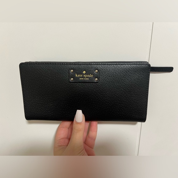 kate spade Handbags - NWOT - Brand new Kate Spade Wallet